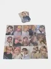 Небесно-голубой карточки K-POP StrayKids (Стрей Кидс), Le Sserafim (Ле Серафим)