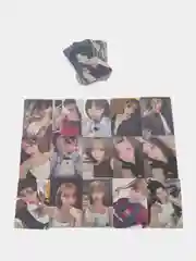 Оливковый карточки K-POP StrayKids (Стрей Кидс), Le Sserafim (Ле Серафим)