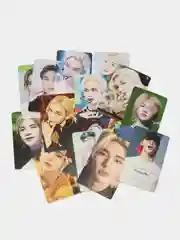 Белый карточки K-POP StrayKids (Стрей Кидс), Le Sserafim (Ле Серафим)