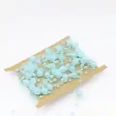 Зеленый бусины  на нитке для рукоделия