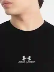 Черный футболка мужская UnderAmor