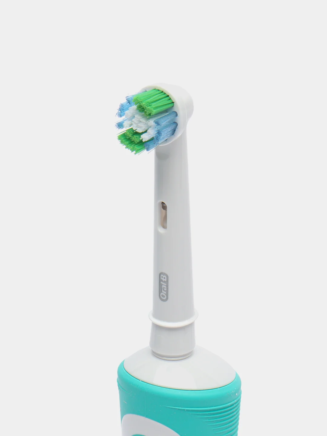 Зеленый электрическая зубная щетка Oral-B Vitality зелёная