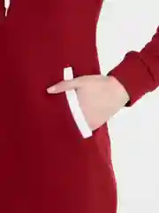 Бордовый платье на флисе, с карманами и шнурками