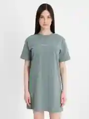 Зелёный хаки платье-футболка, с вышивкой, укороченное, oversize