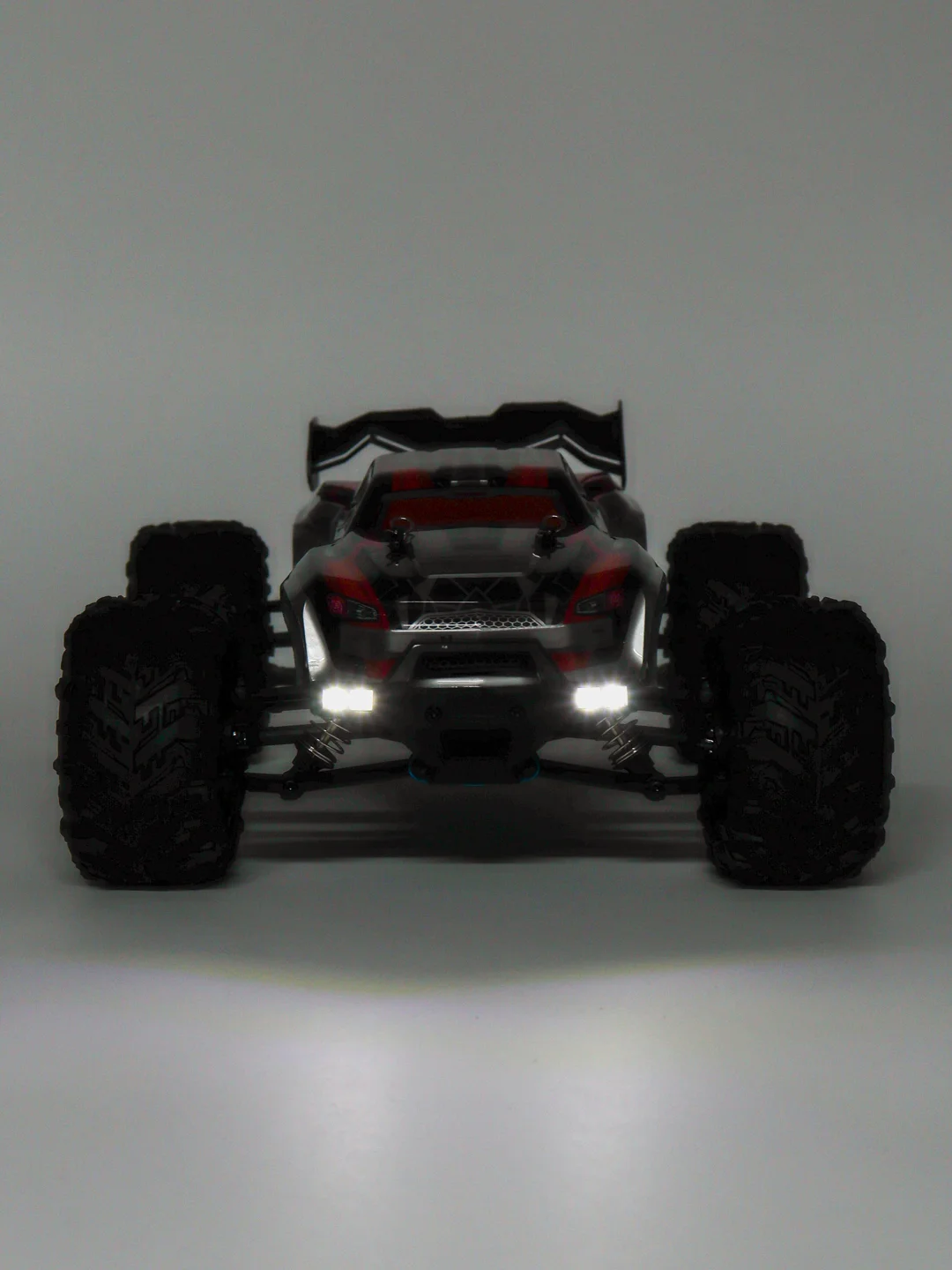 Красный машина на пульте управления внедорожник 1:16 RC CONQUER