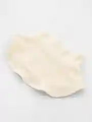 Молочный манишка