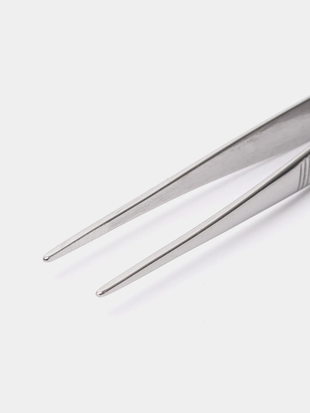 Пинцет для бровей Zinger острый zo-B-160-S