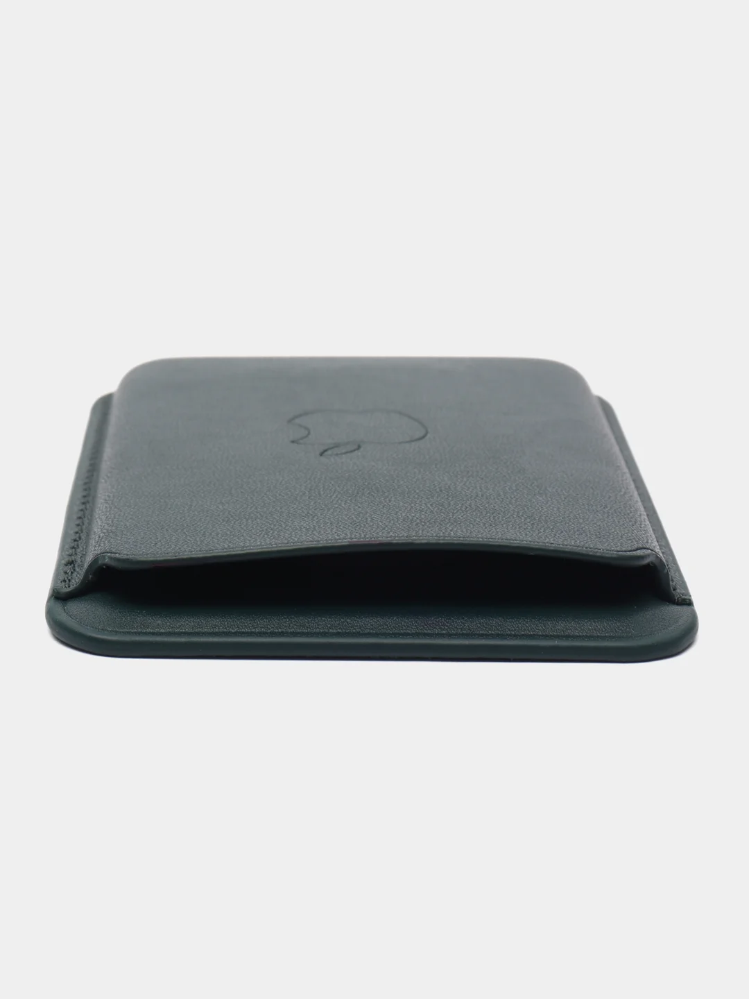 Коричневый картхолдер MagSafe Wallet для iPhone