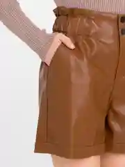 Бежевый кожаные шорты