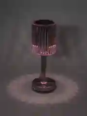 Белый настольный светильник сенсорный