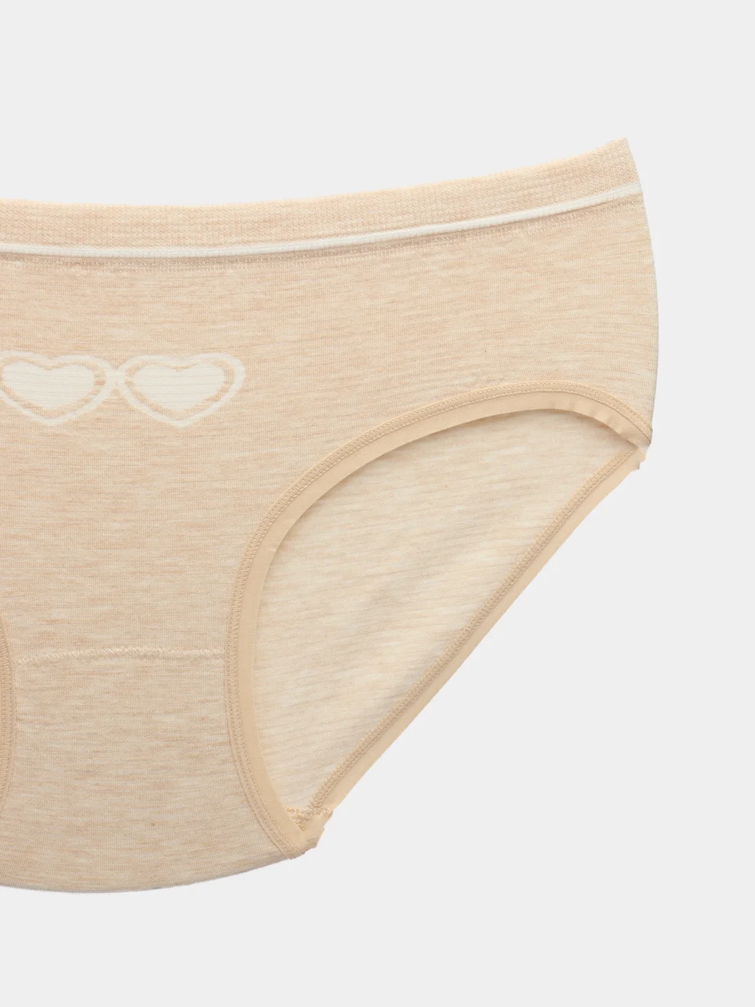 Бежевый трусы с сердечком, бесшовные, one size 42-48