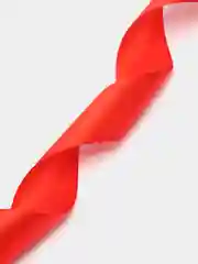 Красный лента атласная