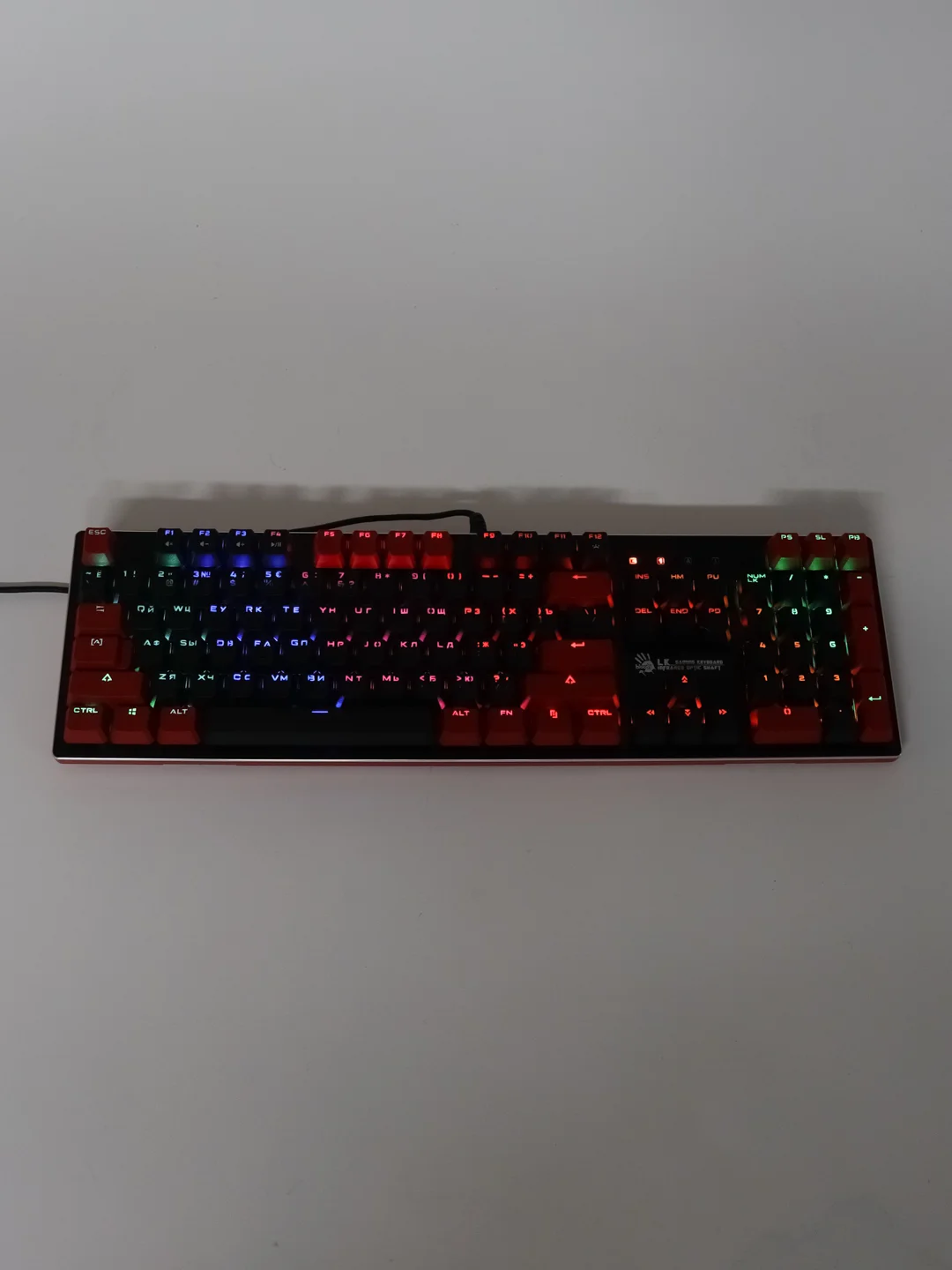 Белый клавиатура игровая механическая A4Tech Bloody S510N, S510NP, B820N