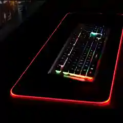 Коврик игровой для клавиатуры и мышки с RGB подсветкой, компьютерный коврик