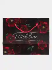 Черный подарочный пакет-коробка With love, 23 х 18 х 11 см