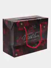 Черный подарочный пакет-коробка With love, 23 х 18 х 11 см