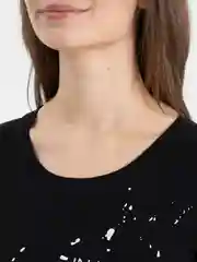 Черный футболка женская