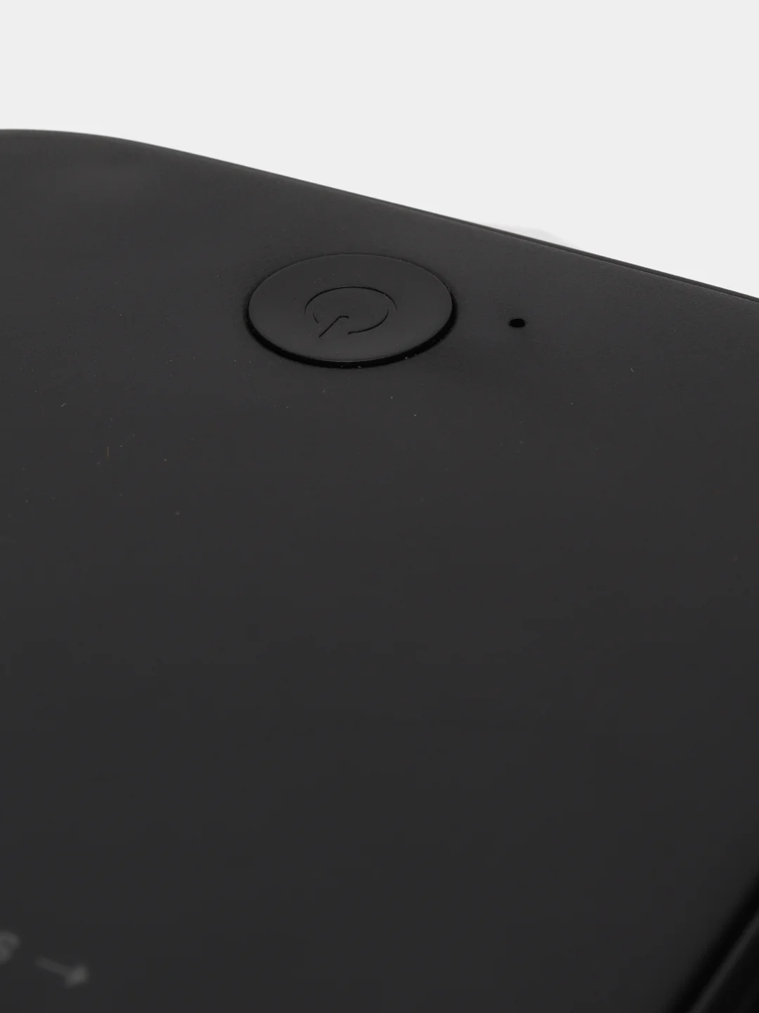 Черный проектор Umiio Pro+Q, Android , FullHD-TV, HDMI вход, Wi-Fi, Bluetooth, со штативом
