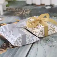 Подарочная коробка с ленточкой