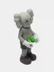 Серый коллекционная фигурка, статуэтка KAWS с деньгами Companion Medicom Toy, 30 см