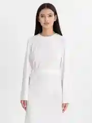 Белый платье женское с перьями на поясе