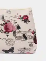 Молочный косметичка женская плоская на молнии 19*2*10 см (принт: бабочки, цветы, горох)