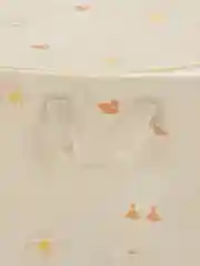 Бежевый кофр-ящик для хранения вещей