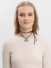 Чокер черный с сердцем