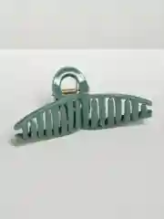 Зелёный хаки заколка-краб для волос классическая