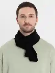 Черный шарф мужской вязаный