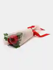 Красный букет из мыльных цветов, роз Декоративный букет, мыльные розы