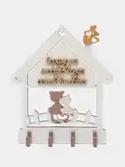 Белый ключница настенная в прихожую