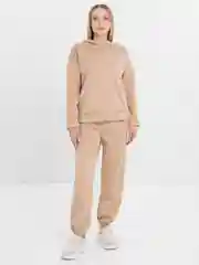 Бежевый костюм женский