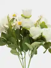 Белый искусственные цветы, букет Розы и ромашки