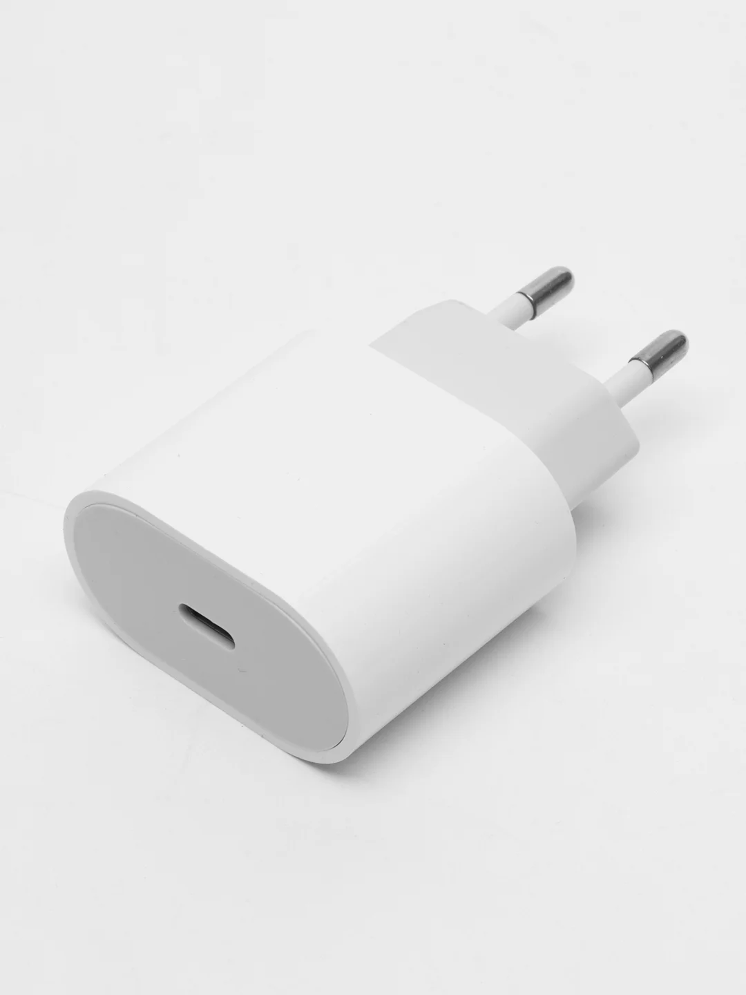 Зарядное устройство для iPhone с кабелем type-C / Lightning 1 метр