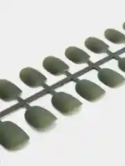 Зелёный хаки накладные ногти короткие, мягкий квадрат