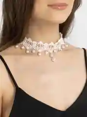 Белый чокер кружевной на шею
