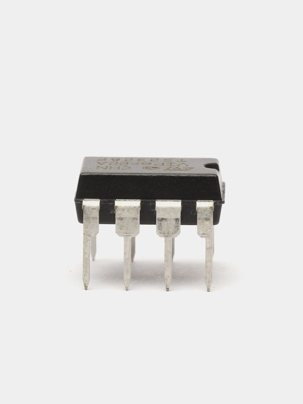 Микросхема VIPER22A DIP-8