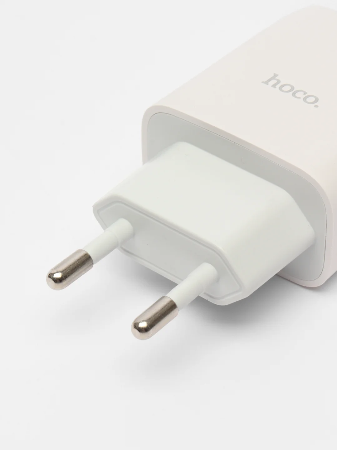 Сетевое зарядное устройство Hoco C72Q с быстрой зарядкой QC 3.0, один выход USB 18W 3A
