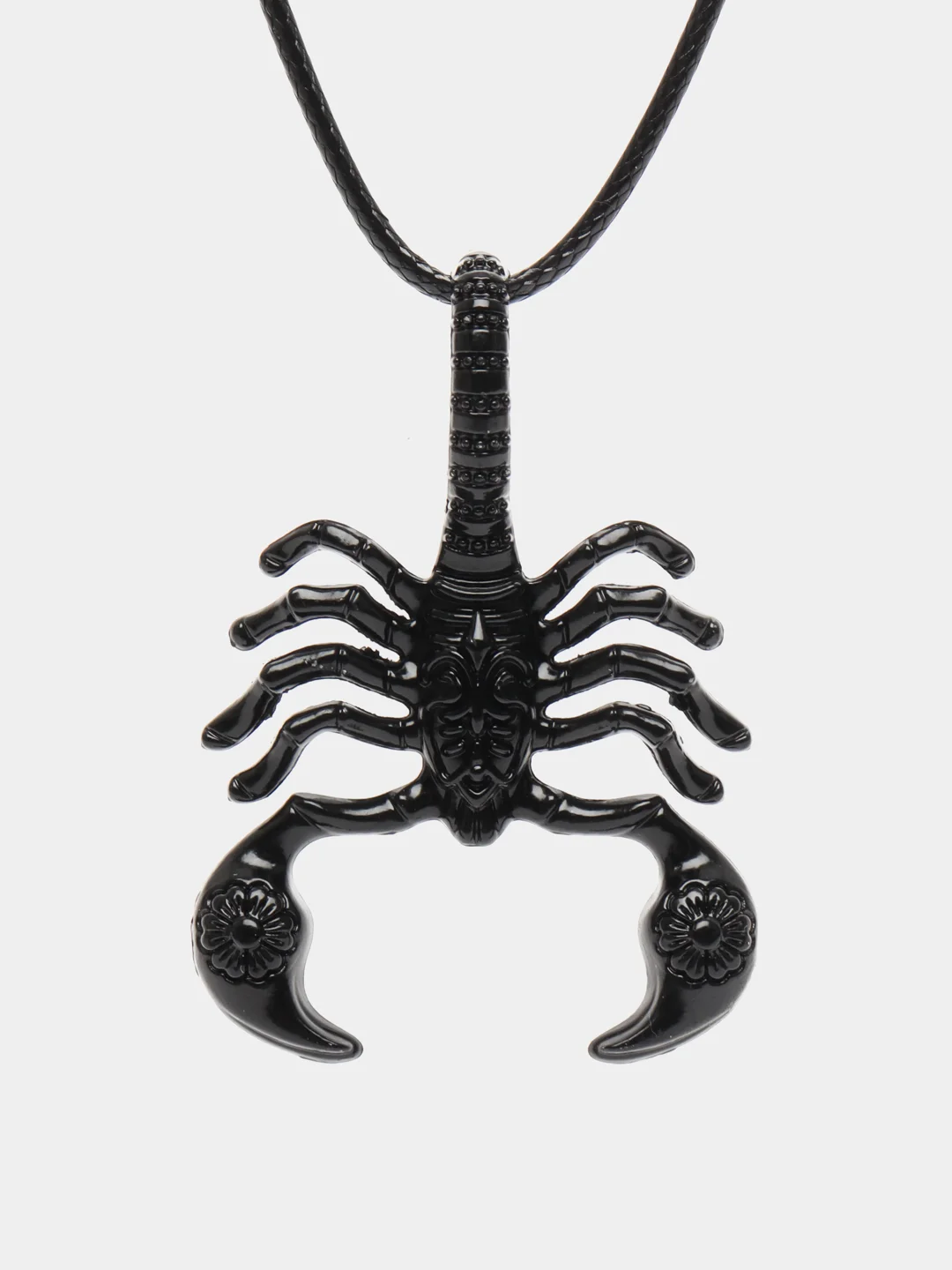 Черный scorpio подвеска на вощеном шнуре