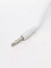Белый наушники проводные