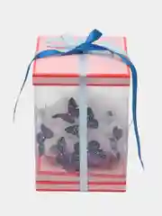 Разноцветный коробка с бумажными бабочками и подсветкой