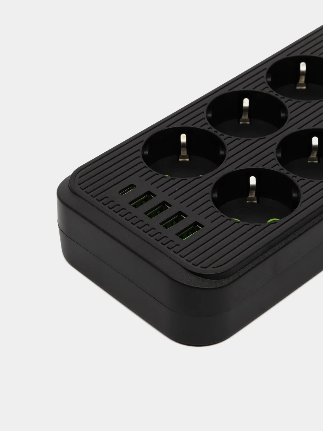Удлинитель сетевой (фильтр) 5 метров 6 розеток, с 4 USB и 1 Type-C портами и кнопкой, черный