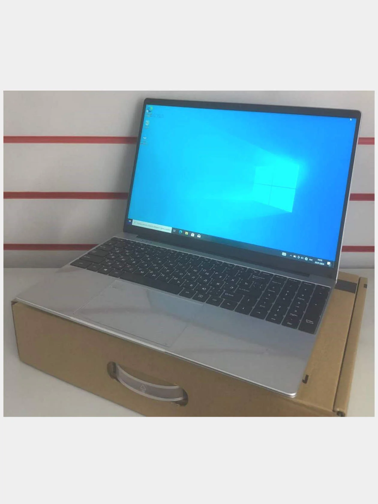 Ноутбук Intel N95 4 ядра 15.6 full hd Ips 8 озу 256 ssd