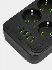 Черный сетевой фильтр 7 метров с 6 розетками 4 USB +1 Type-C 2500 Вт