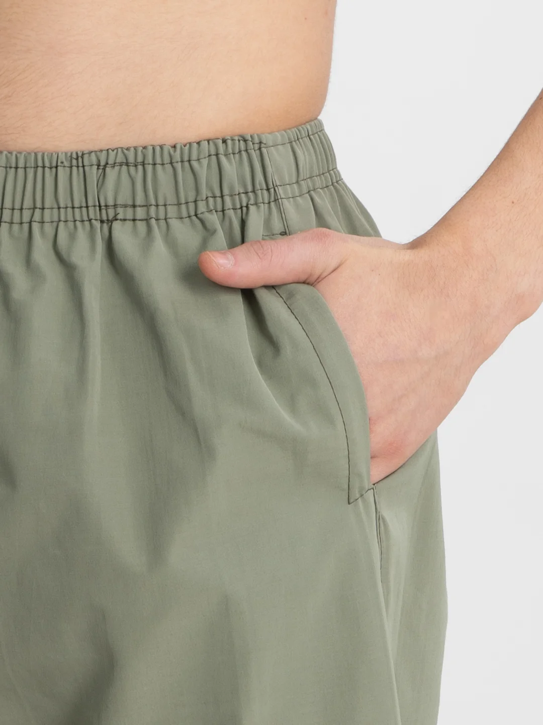 Мятный trendd / Шорты базовые Unisex с карманами и эластичной талией
