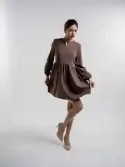 Шоколадный платье женское повседневное, однотонное