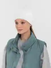 Белый шапка женская, вязаная