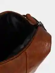Коричневый вместительная женская сумка - рюкзак из мягкой экокожи PU