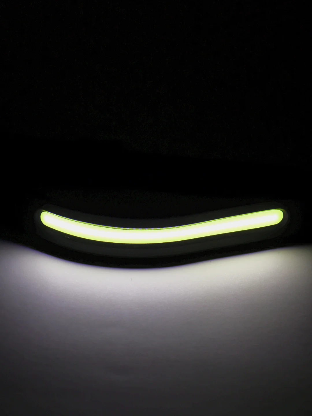 Фонарь налобный, аккумуляторный светодиодный LED, с сенсорным датчиком, 4 режима